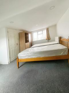 1 bedroom terraced house to rent, Barking, Ilford IG1