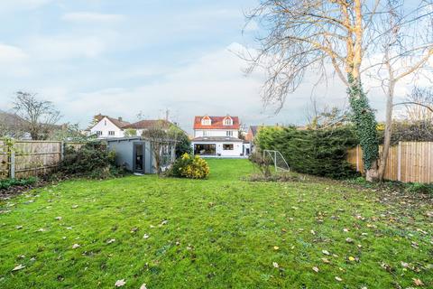 22 Oaken Drive, Claygate, Esher, KT10 0DL
