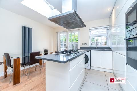 4 bedroom terraced house to rent, Manchester Grove, London, E14