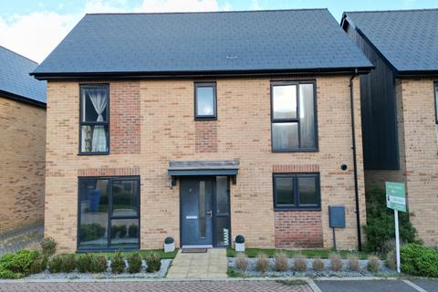 4 Maverick Drive, South Ockendon, RM15 5FY