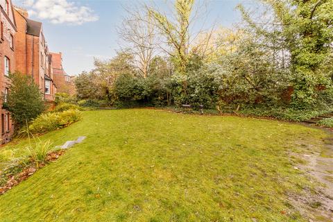 2 bedroom flat to rent, Frognal Gardens, Hampstead NW3