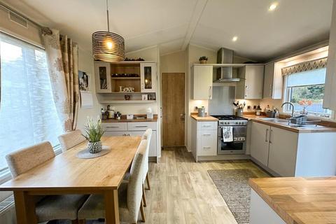 2 bedroom chalet for sale, Straight Lane, Addingham