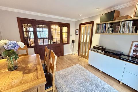 6 Gelli Geiros, Gellinudd, Swansea, SA8 3DZ
