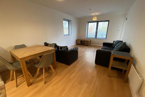 2 bedroom apartment to rent, Naples Street, Manchester M4