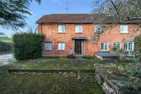 Crondall Lane, Dippenhall, Farnham, Surrey, GU10