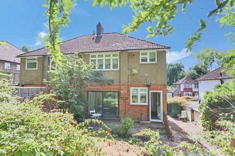 93 Mead Way, Coulsdon, CR5 1PQ