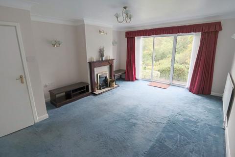 32 Hermitage Road, Kenley, CR8 5EB