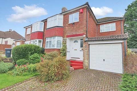 4 bedroom semi-detached house for sale, Keston Avenue,Coulsdon,CR5 1HN