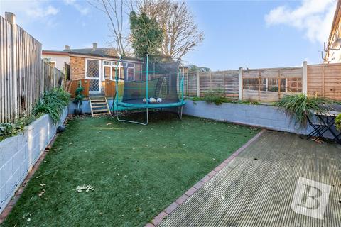 4 bedroom semi-detached house for sale, Hailsham Road, Harold Hill, Essex, RM3