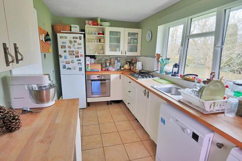 10 Goodenough Way, Coulsdon, CR5 1DY