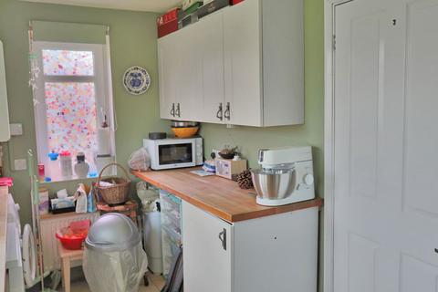 10 Goodenough Way, Coulsdon, CR5 1DY