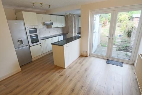 75 The Glade, Coulsdon, CR5 1SS
