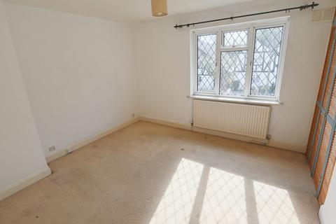 75 The Glade, Coulsdon, CR5 1SS