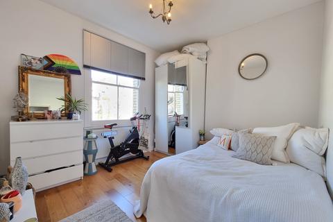 2 bedroom apartment to rent, Sutherland Avenue, Maida Vale W9