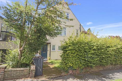 41a Selcroft Road, Purley, CR8 1AG