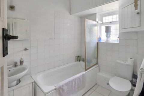 41a Selcroft Road, Purley, CR8 1AG