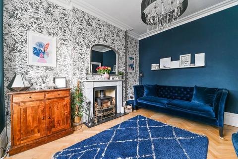 12 High View Road, London, SE19 3SS