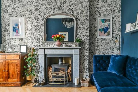 12 High View Road, London, SE19 3SS