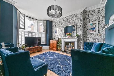 12 High View Road, London, SE19 3SS