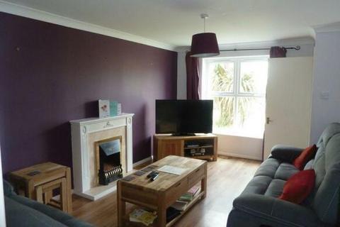 3 bedroom semi-detached house to rent, Trentham Close, Paignton