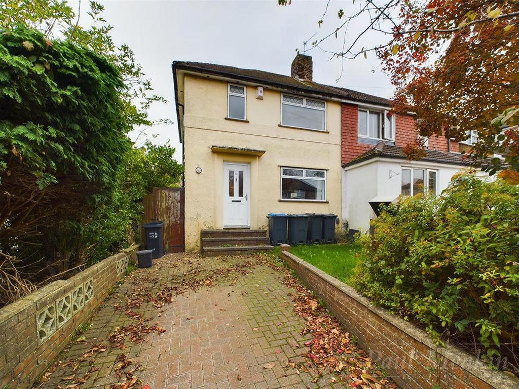 Bothwell Road, New Addington 3 bed house - £335,000