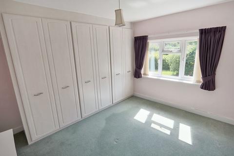 8 Avenue Road, Caterham, CR3 5TR
