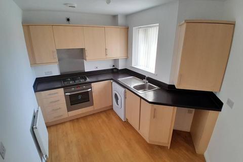 2 bedroom flat to rent, Birmingham Road, Oldbury B69