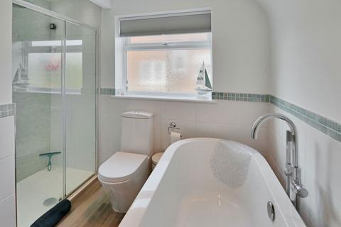 36 Carew Close, Coulsdon, CR5 1QS