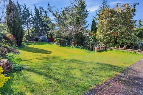 14 Bencombe Road, Purley, CR8 4DQ