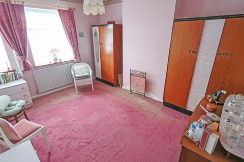 22 Waddington Avenue, Coulsdon, CR5 1QE