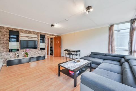 3 bedroom flat for sale, Horne House, Woolwich, London, SE18