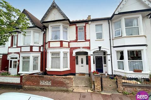 3 bedroom terraced house to rent, Ramuz Drive, Westcliff On Sea