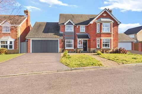 10 Larkin Close, Coulsdon, CR5 2LS