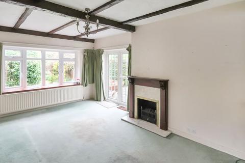 79 Chaldon Way, Coulsdon, CR5 1DL