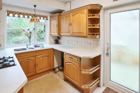 79 Chaldon Way, Coulsdon, CR5 1DL
