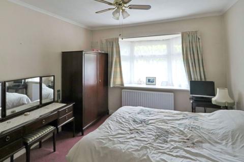 257 Coulsdon Road, Coulsdon, CR5 1EN