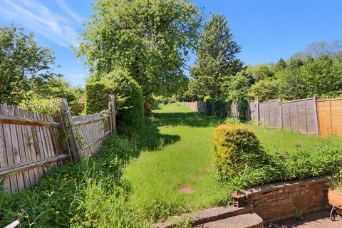 70 Caterham Drive, Coulsdon, CR5 1JH