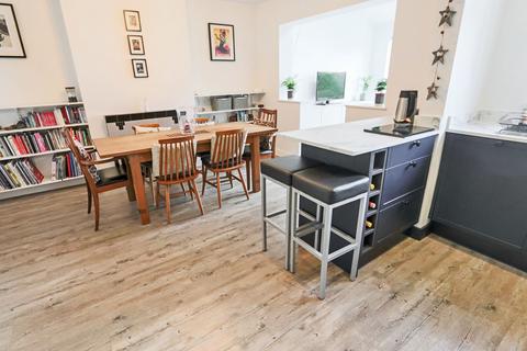 233 Coulsdon Road, Coulsdon, CR5 1EN