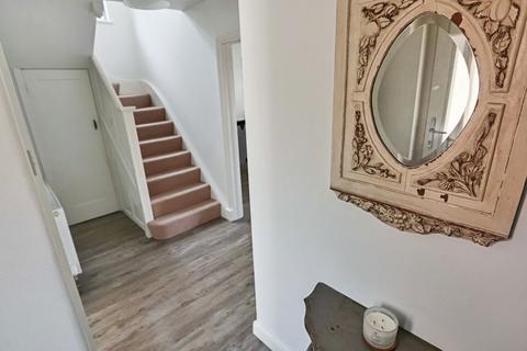 233 Coulsdon Road, Coulsdon, CR5 1EN