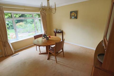 1 Highclere Close, Kenley, CR8 5JU