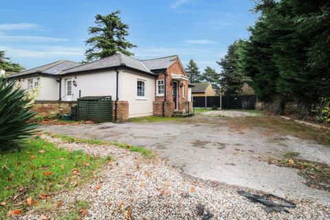 3 bedroom detached bungalow for sale, Mill Lane Close, Broxbourne