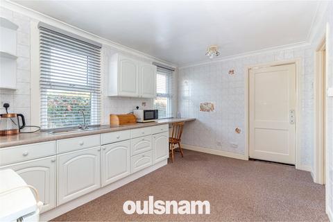 2 bedroom bungalow for sale, Hawkesley Crescent, West Heath, Birmingham, B31