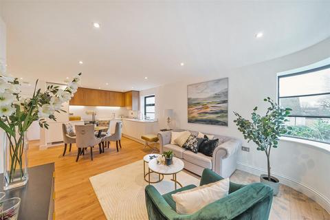 3 bedroom apartment for sale, Oak Hill Grove, Surbiton