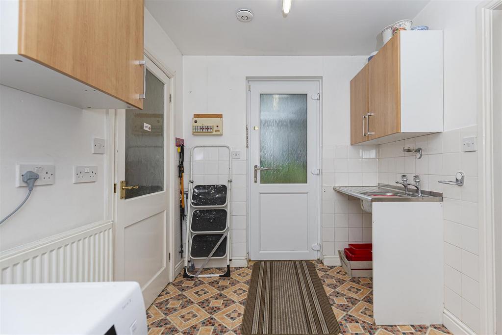 Bramleys Estate Agents-Dalton-Greenhead Ave (36).j