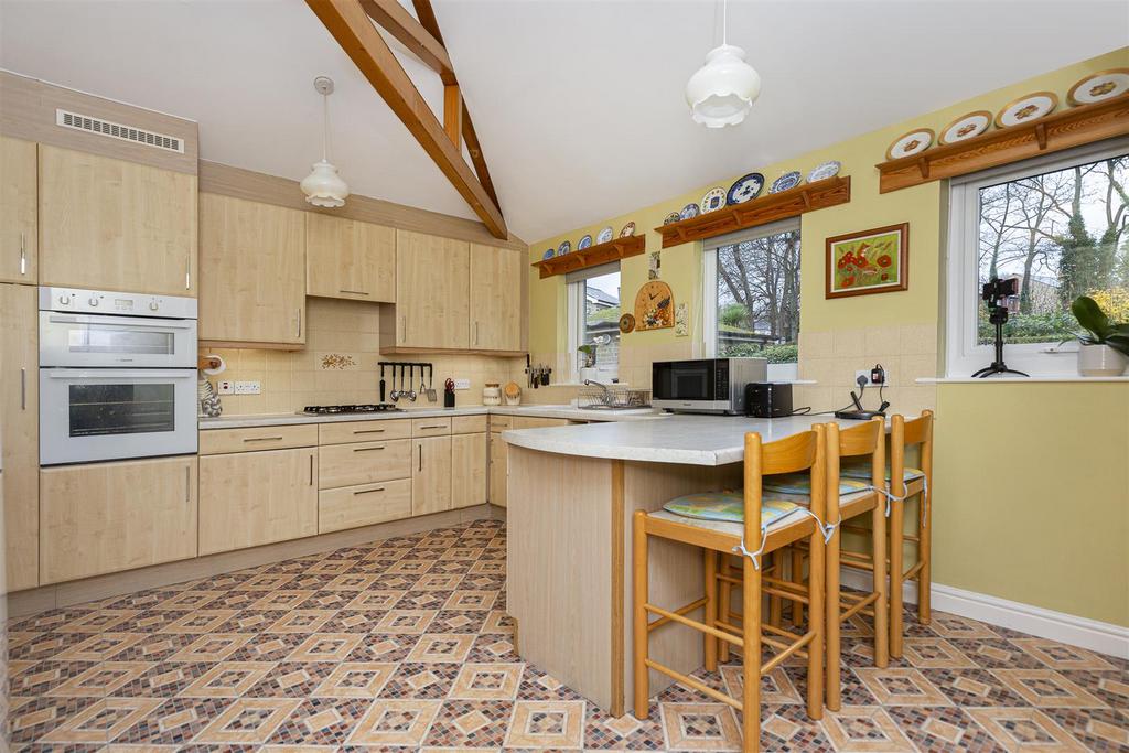 Bramleys Estate Agents-Dalton-Greenhead Ave (37).j
