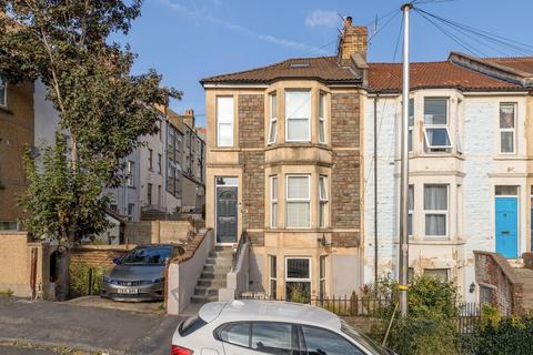 1 bedroom flat for sale, Kensal Road, Victoria Park