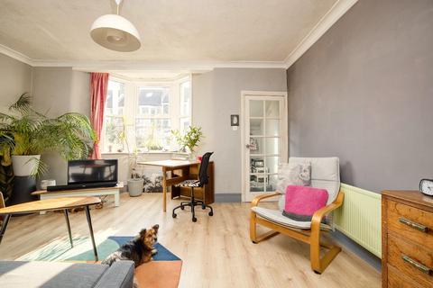 1 bedroom flat for sale, Kensal Road, Victoria Park