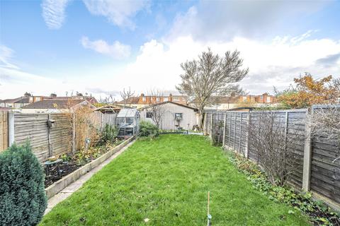 3 bedroom end of terrace house for sale, Carlton Crescent, Sutton SM3