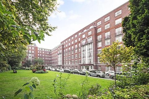 4 bedroom apartment to rent, Eyre Court, Finchley Road NW8