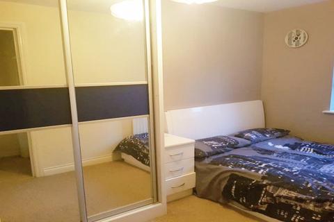 1 bedroom in a house share to rent, Watford, WD18